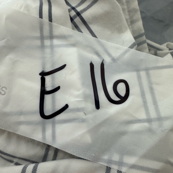 UNTUCKit Blue and White Longsleeve Casual Button Down Shirt Size XXL - Picture 10 of 10